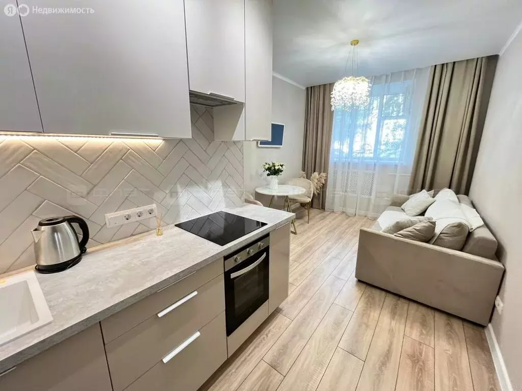 1-комнатная квартира: Казань, улица Аделя Кутуя, 86А (45 м) - Фото 0