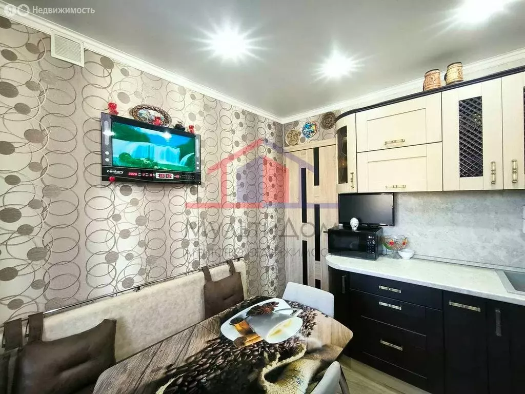 2-комнатная квартира: Губкин, Преображенская улица, 6В (49.5 м) - Фото 2