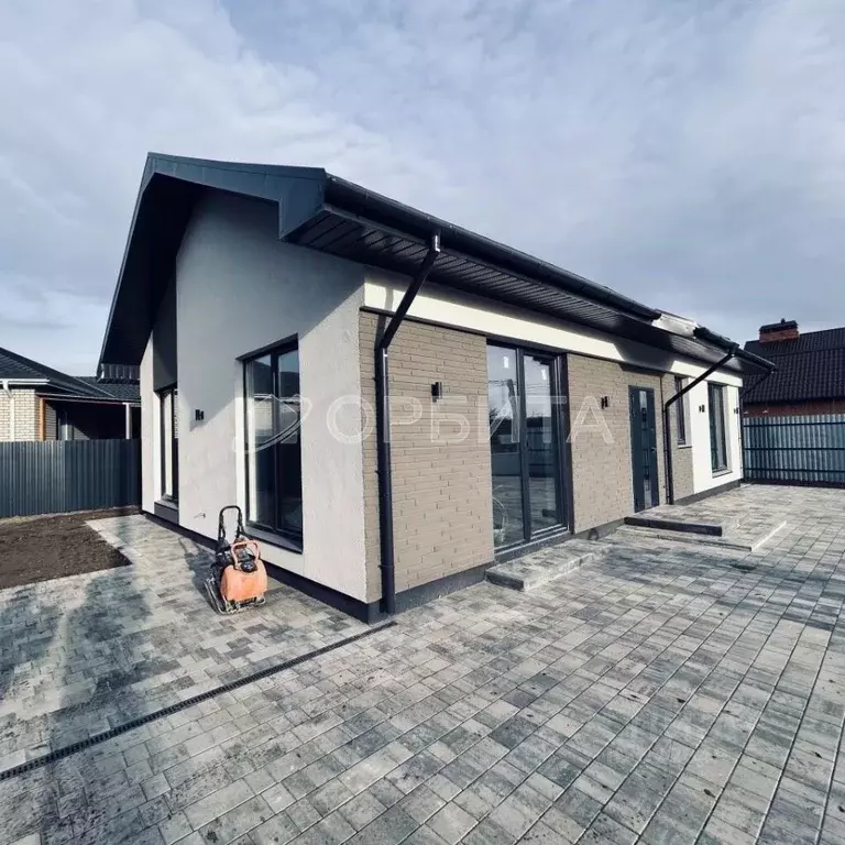 Дом в Тюменская область, Тюменский муниципальный округ, с. Перевалово ... - Фото 1