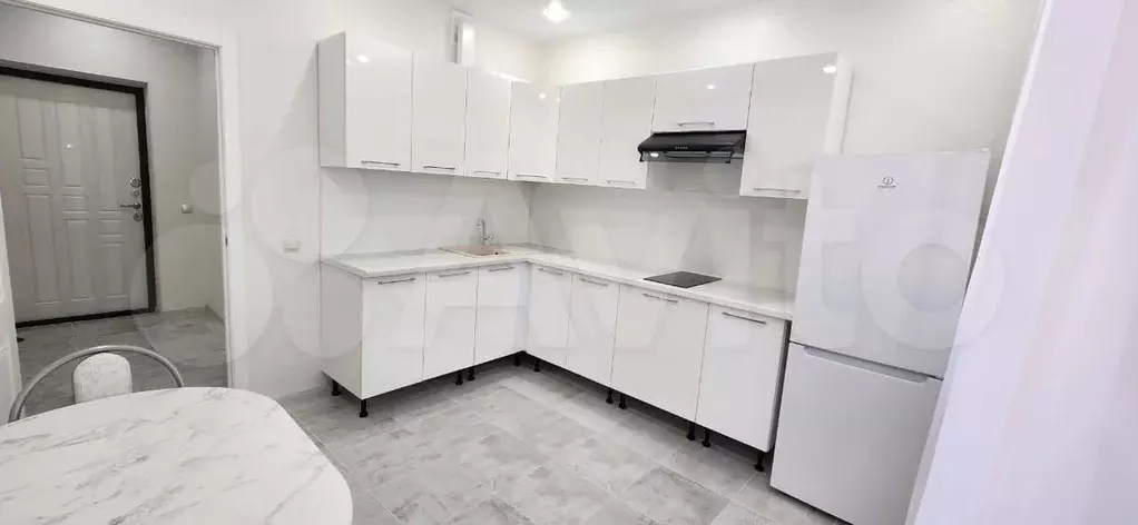 1-к. квартира, 43 м, 4/9 эт. - Фото 1