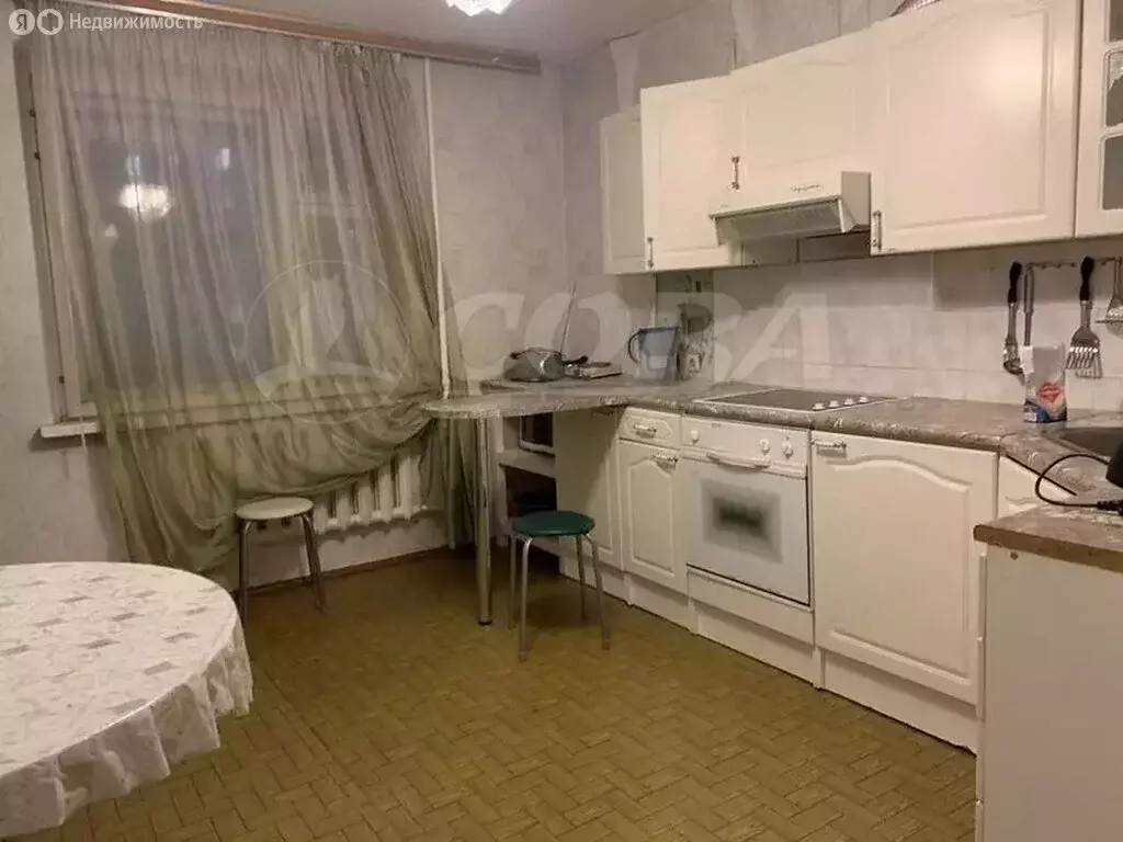 3-комнатная квартира: Тюмень, улица Мельникайте, 122 (100 м) - Фото 2