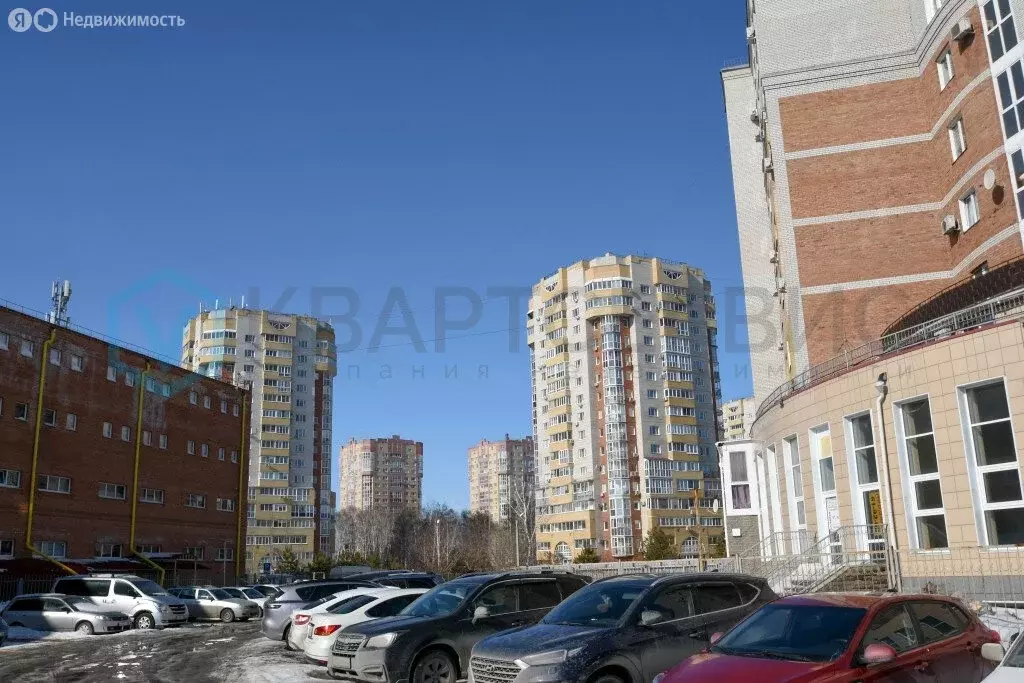 3-комнатная квартира: Омск, улица Ватутина, 22А (165.9 м) - Фото 2