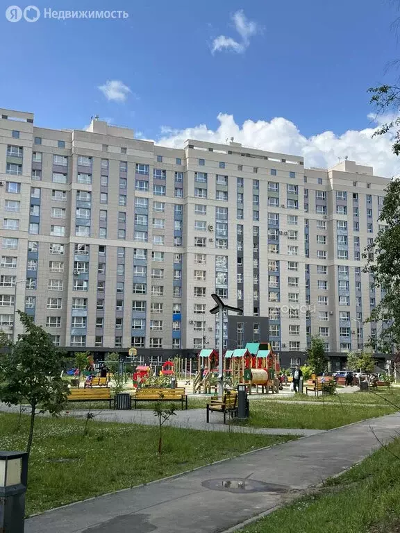 3-комнатная квартира: посёлок городского типа Голубое, ЖК Мелодия ... - Фото 1