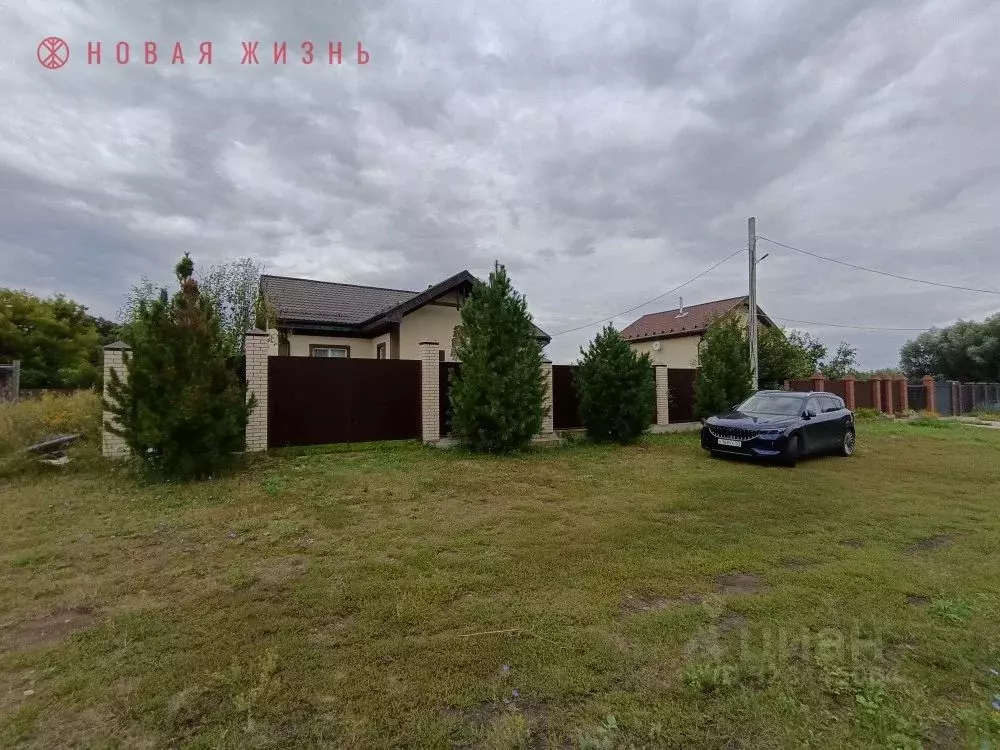 Дом в Самарская область, Кинельский район, Бобровка с/пос, пос. ... - Фото 1