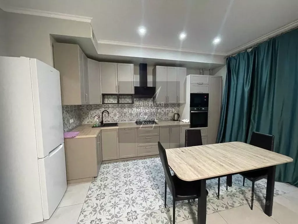 3-к кв. Московская область, Химки ул. Озерная, 10 (93.0 м) - Фото 1