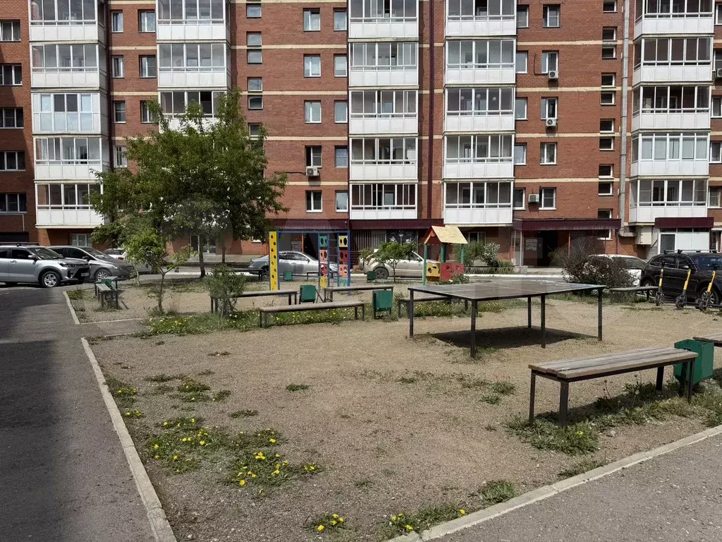 3-к. квартира, 98 м, 3/6 эт. - Фото 1