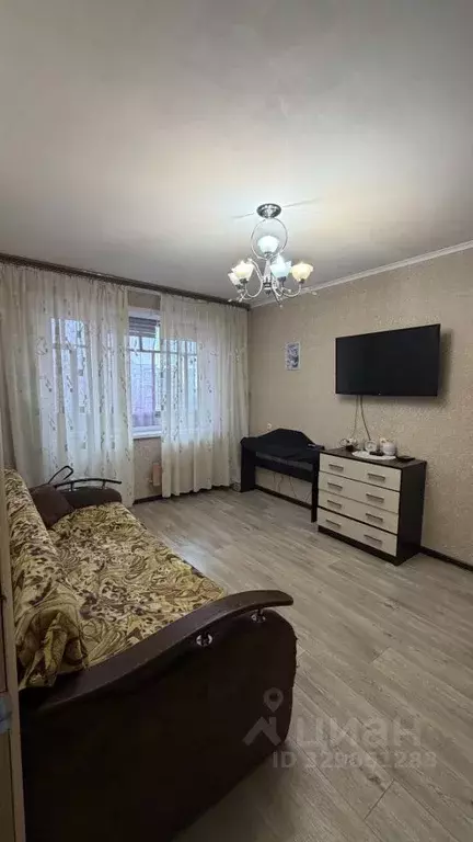 1-к кв. Самарская область, Тольятти Тополиная ул., 3 (33.0 м) - Фото 1