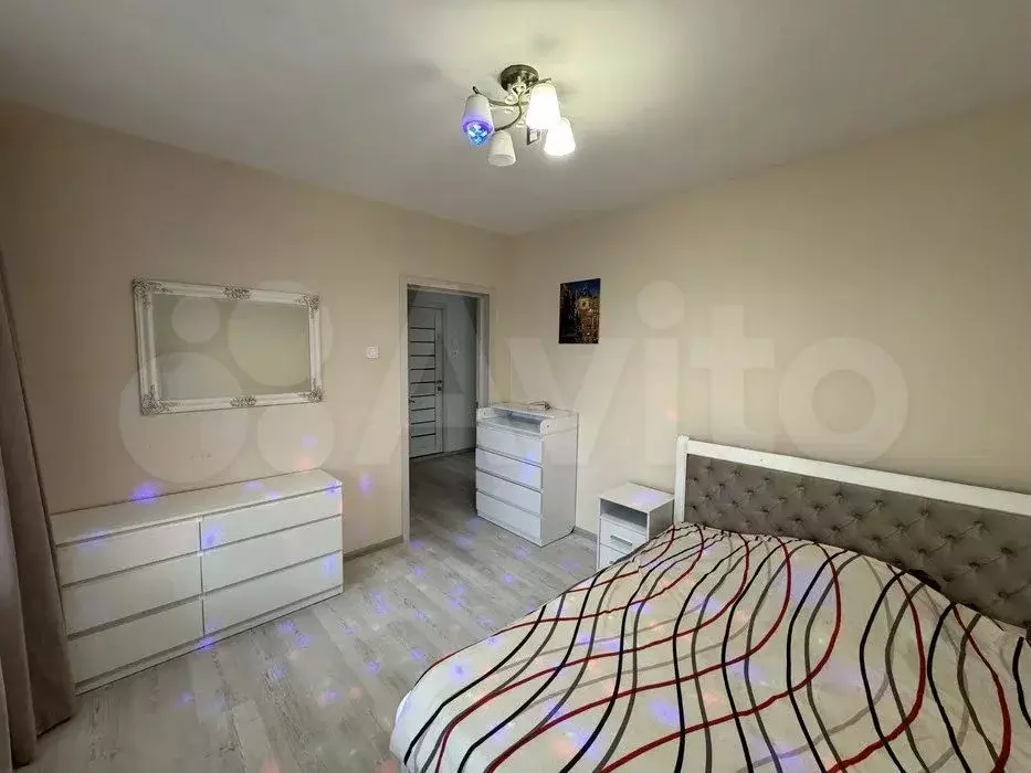 3-к. квартира, 61 м, 8/14 эт. - Фото 0