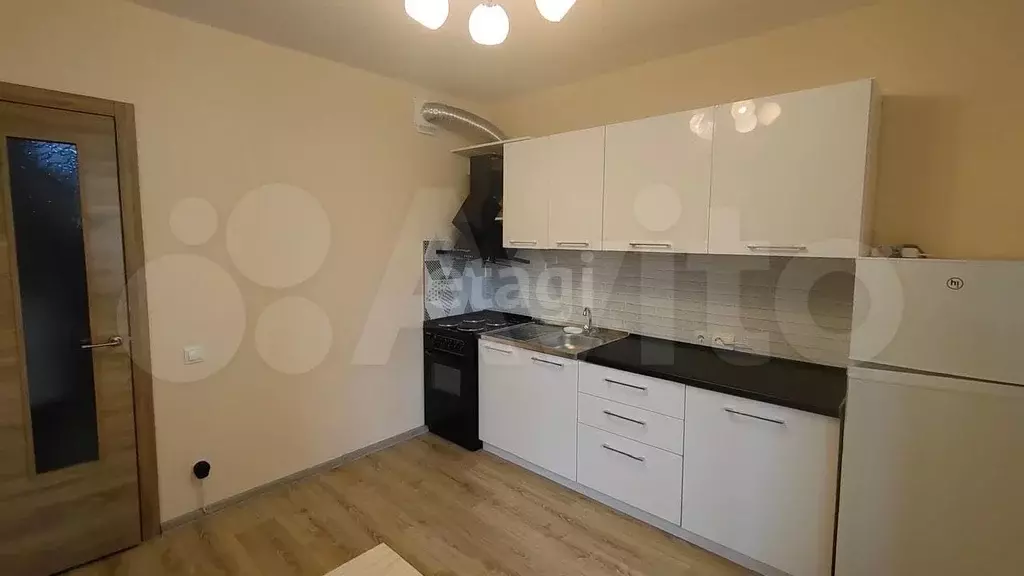 1-к. квартира, 40 м, 1/17 эт. - Фото 1