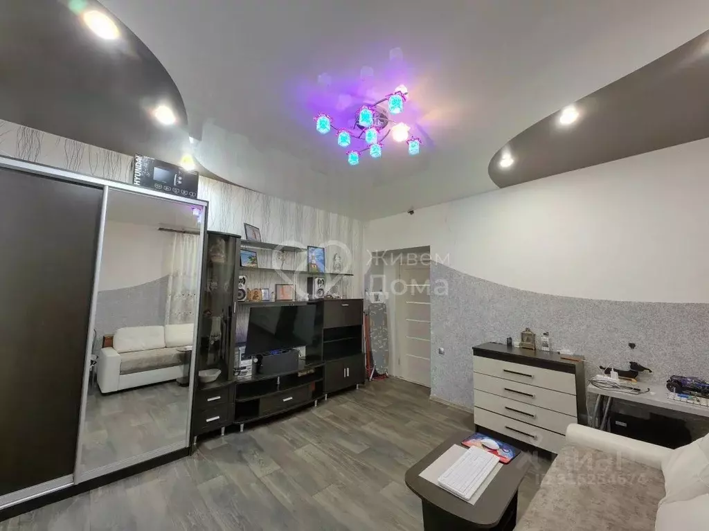 2-к кв. Волгоградская область, Волгоград ул. Доценко, 76 (58.9 м) - Фото 1