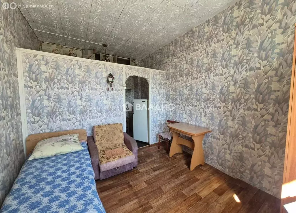 1к в 10-комнатной квартире (18 м) - Фото 2