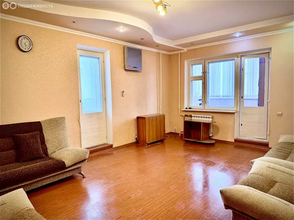 1-комнатная квартира: Астрахань, 3-я Зеленгинская улица, 2 (44.3 м) - Фото 1