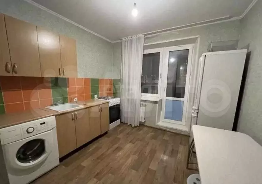 1-к. квартира, 41 м, 8/10 эт. - Фото 0