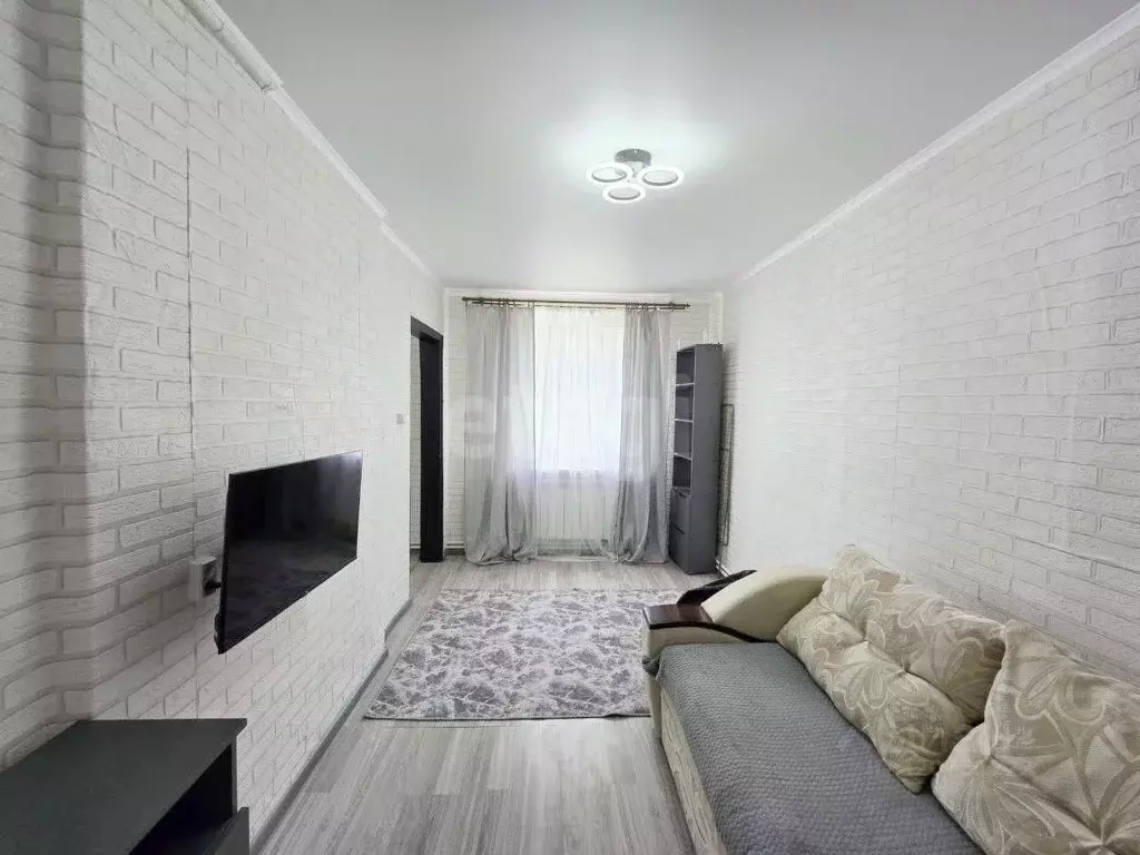 1-к кв. Белгородская область, Валуйки ул. Максима Горького, 105 (25.8 ... - Фото 1