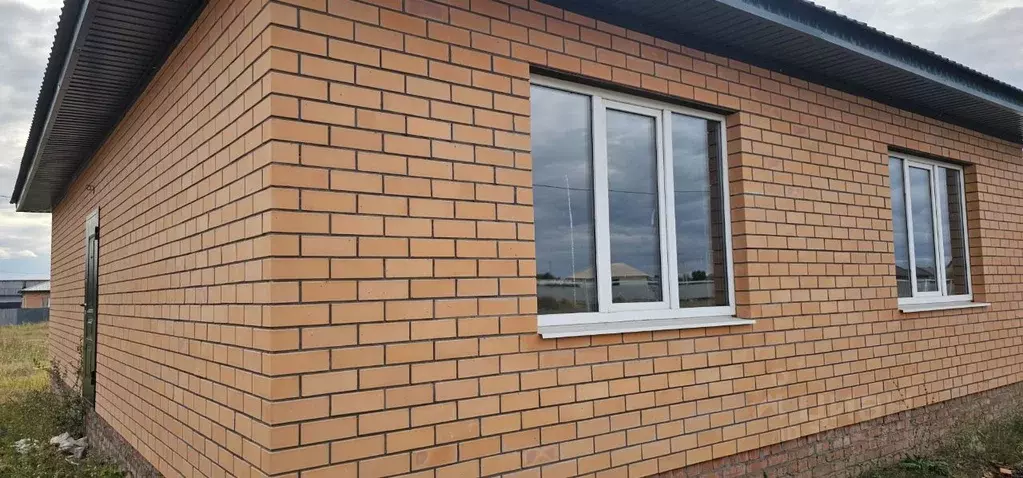 Дом в Саратовская область, Маркс ул. 4-я Сосновая, 3 (90 м) - Фото 1