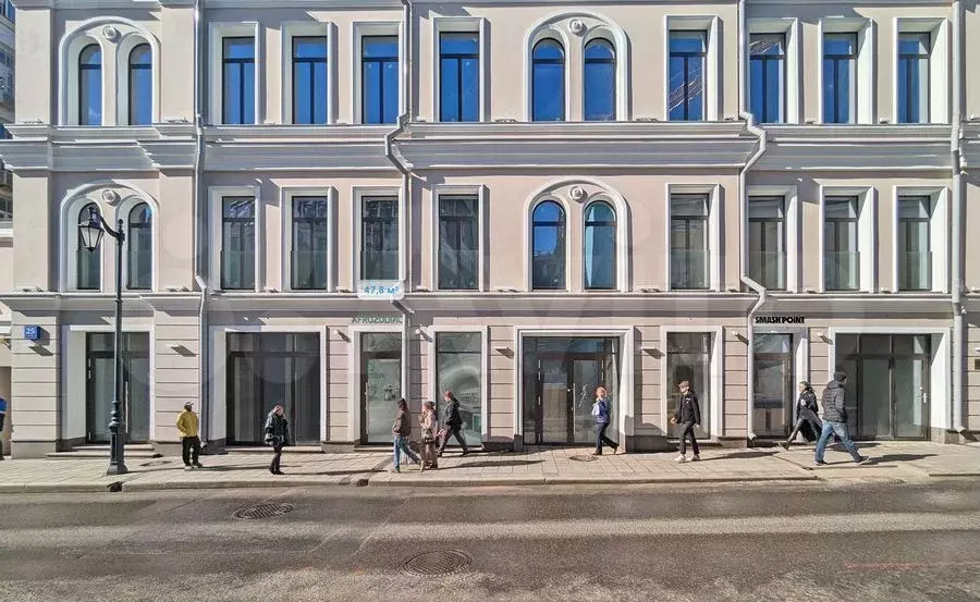Готовый бизнес 47.8 м у метро на трафике / Сеть - Фото 1