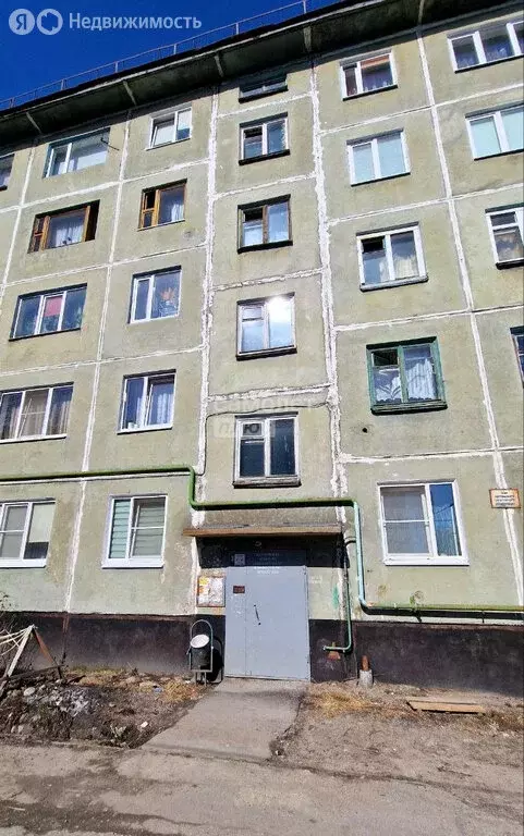 2-комнатная квартира: Мурманск, улица Свердлова, 4к2 (46 м) - Фото 0