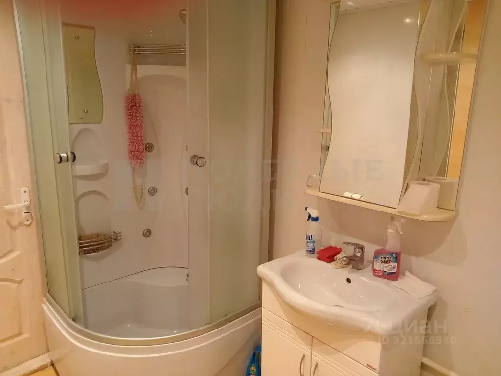 Дом в Новгородская область, Любытинское с/пос, с. Зарубино ул. ... - Фото 1