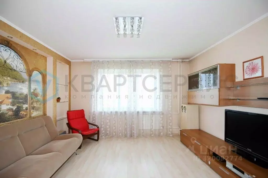 3-к кв. Омская область, Омск ул. 70 лет Октября, 13/2 (70.7 м) - Фото 0