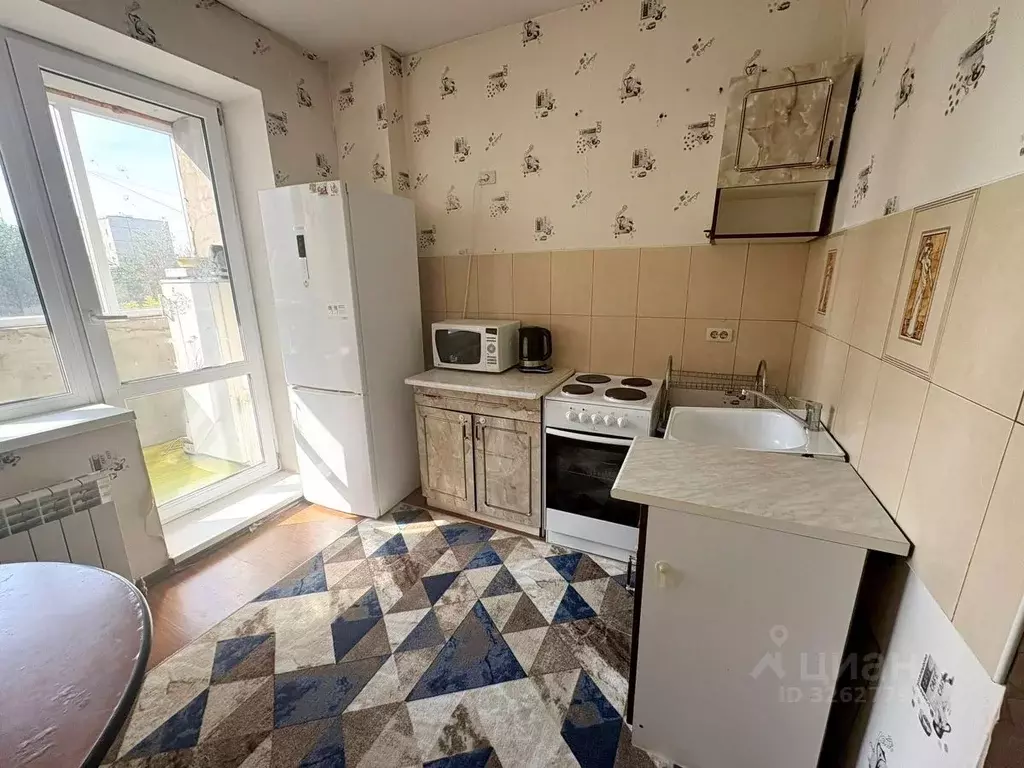 1-к кв. Челябинская область, Челябинск ул. Молодогвардейцев, 64б (40.0 ... - Фото 2