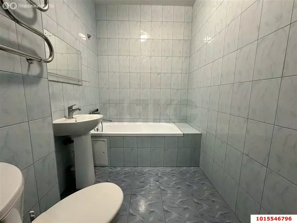 Квартира-студия: Краснодар, улица Трудовой Славы, 43 (26 м) - Фото 1