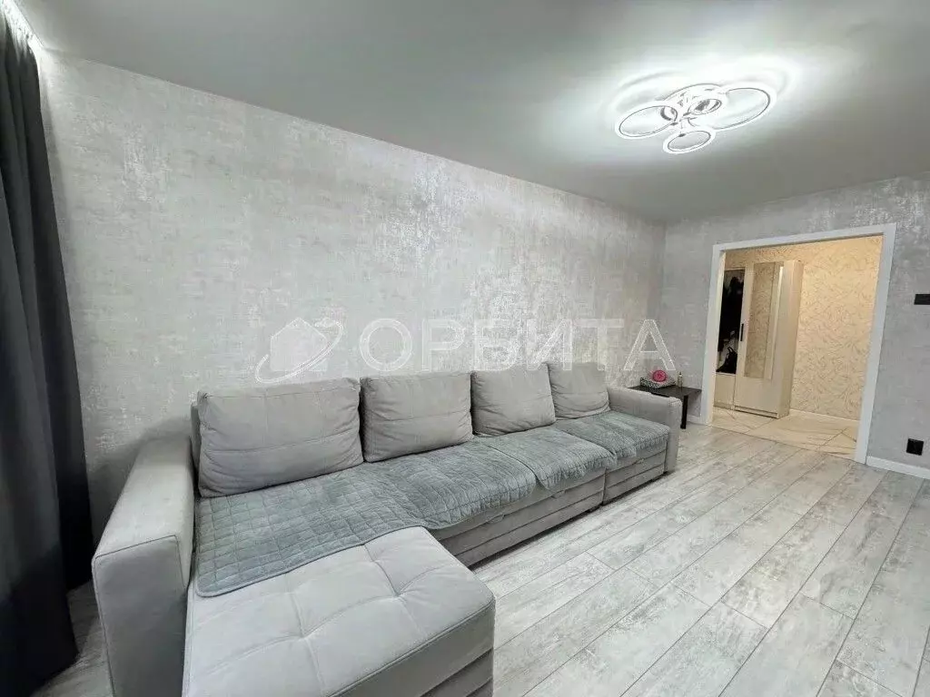 2-к кв. Тюменская область, Тюмень ул. Елизарова, 30 (53.0 м) - Фото 2