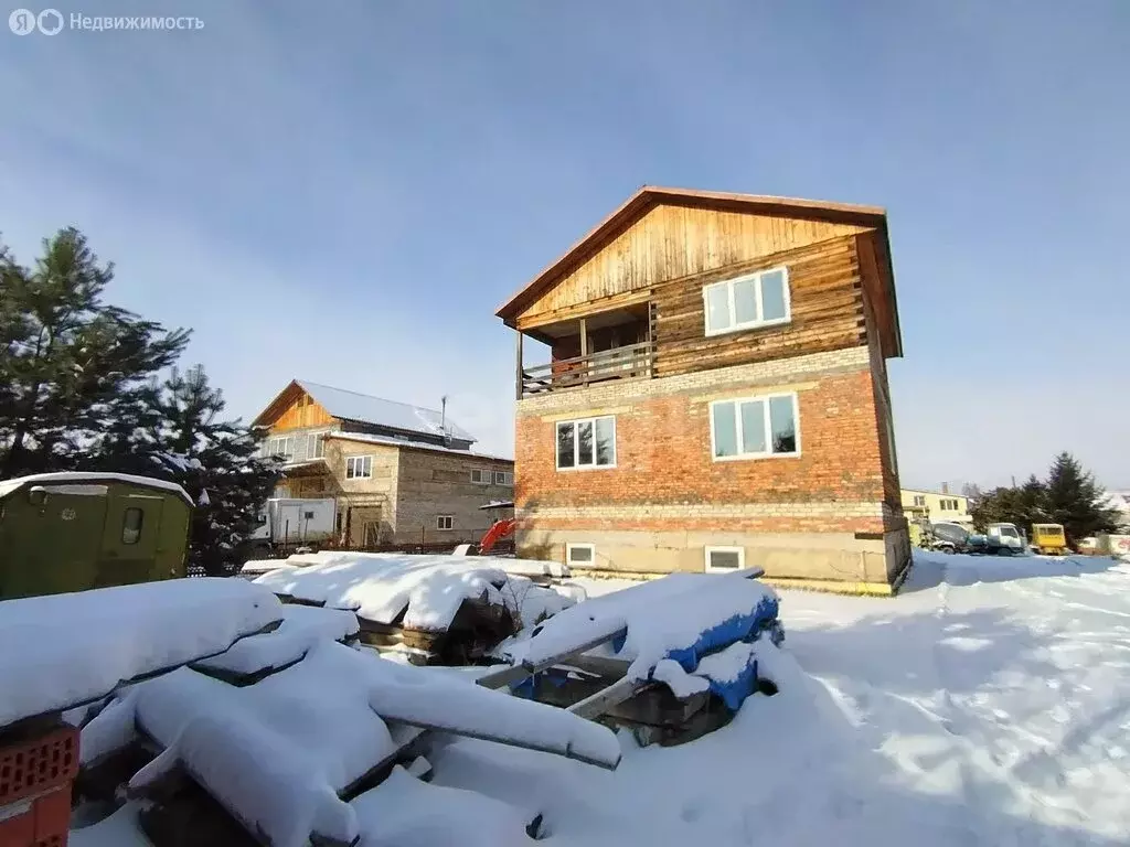 Дом в Арсеньев, Абрикосовая улица (193.5 м) - Фото 1