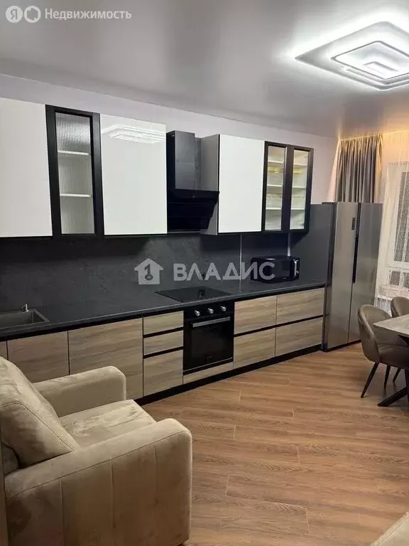 2-комнатная квартира: Иркутск, Байкальская улица, 424 (67.6 м) - Фото 2