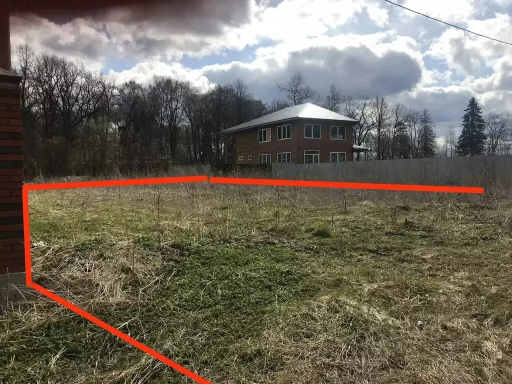 Участок в Ленинградская область, Гатчинский муниципальный округ, д. ... - Фото 1