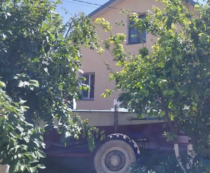 Дом в Красный Яр, Первомайская улица, 83 (100 м) - Фото 1