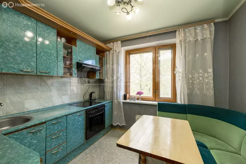 2-комнатная квартира: Тюмень, Харьковская улица, 31 (51 м) - Фото 0