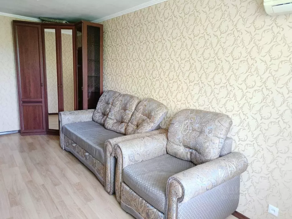 2-к кв. Омская область, Омск ул. Петра Осминина, 26 (48.0 м) - Фото 1