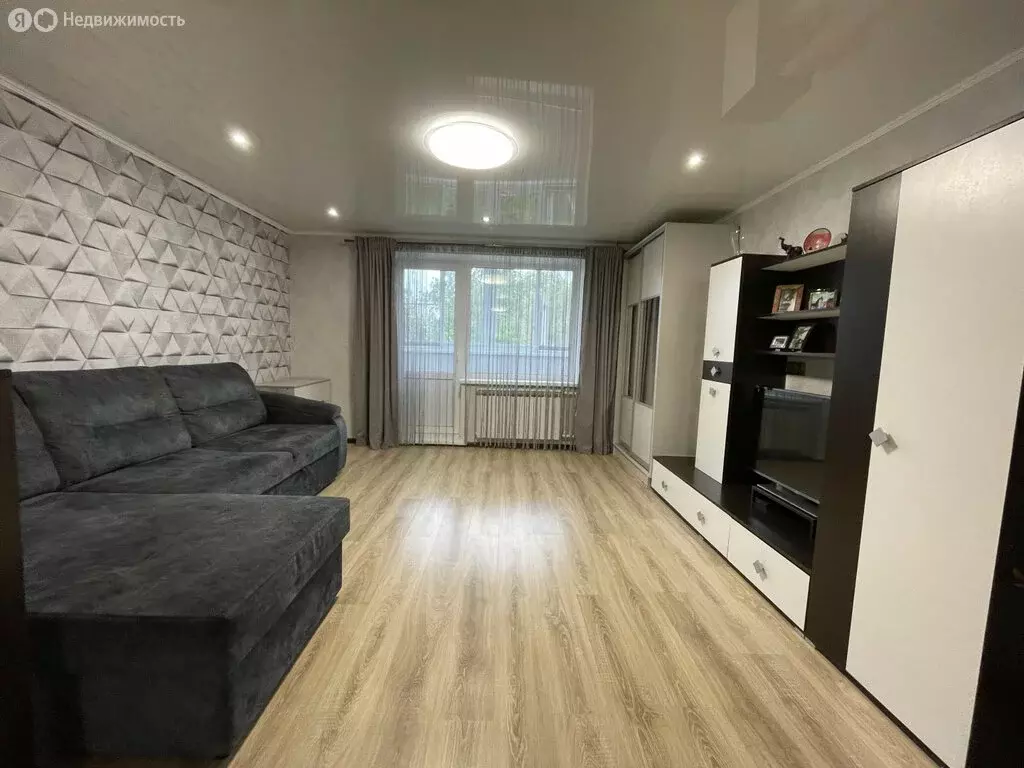 3-комнатная квартира: Сызрань, улица Маршала Жукова, 328 (69.5 м) - Фото 0
