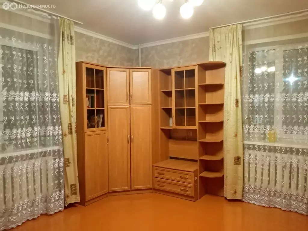 3-комнатная квартира: Брянск, улица Афанасьева, 23 (73 м) - Фото 1