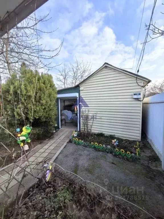 Дом в Ростовская область, Волгодонск Коммунальник СНТ, ул. 7-я Линия, ... - Фото 1