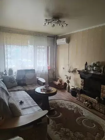 3-к. квартира, 60 м, 1/9 эт. - Фото 0