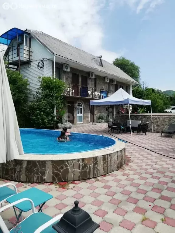 Дом в село Ольгинка, Черноморская улица (180 м) - Фото 1