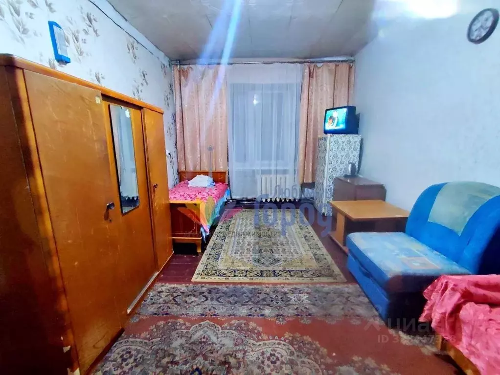 Комната Кемеровская область, Новокузнецк ул. Энтузиастов, 13 (17.0 м) - Фото 1