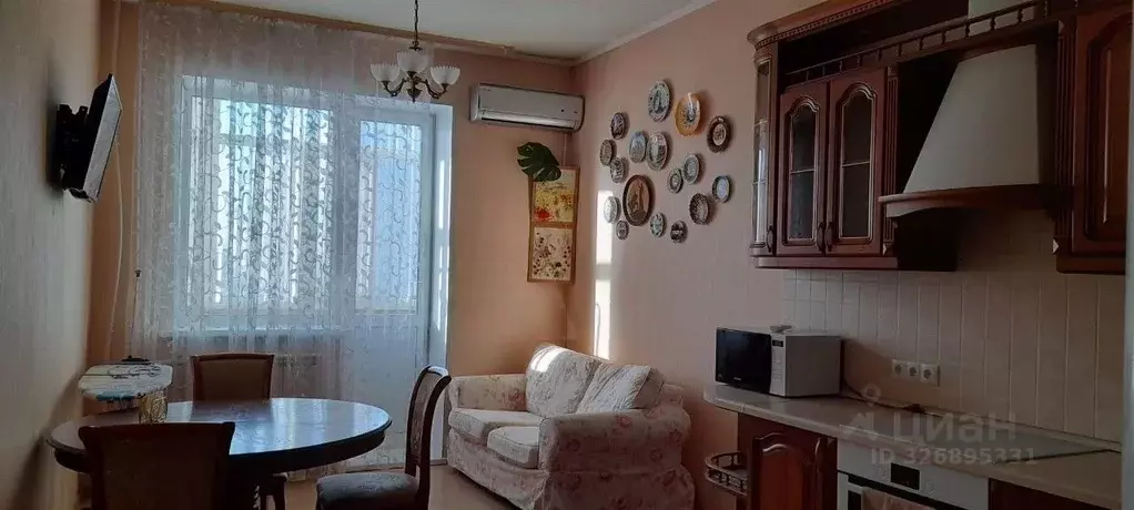 3-к кв. Омская область, Омск Заозерный мкр, просп. Менделеева, 44к2 ... - Фото 1