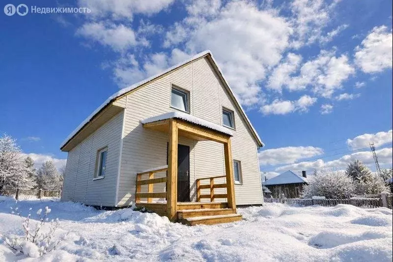 Дом в Рахьинское городское поселение, деревня Ириновка (110 м) - Фото 1