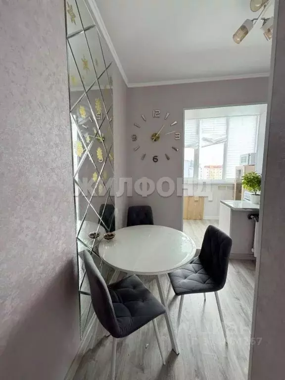 3-к кв. Ханты-Мансийский АО, Когалым Прибалтийская ул., 49 (72.0 м) - Фото 1