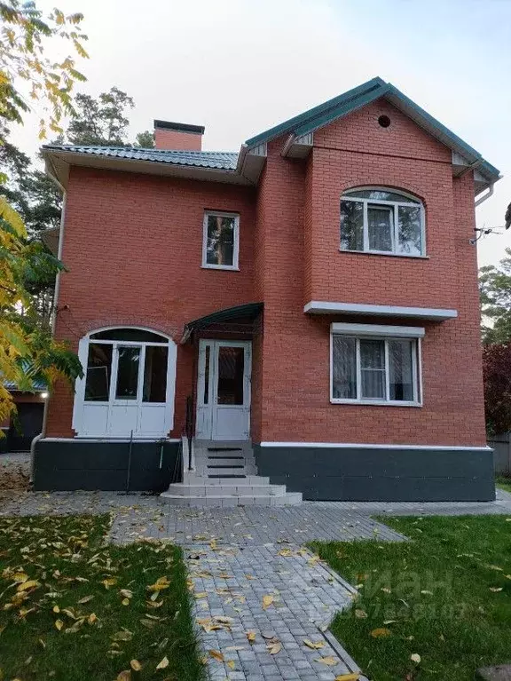 Коттедж в Алтайский край, Барнаул тракт Змеиногорский, 70/1 (372 м) - Фото 1