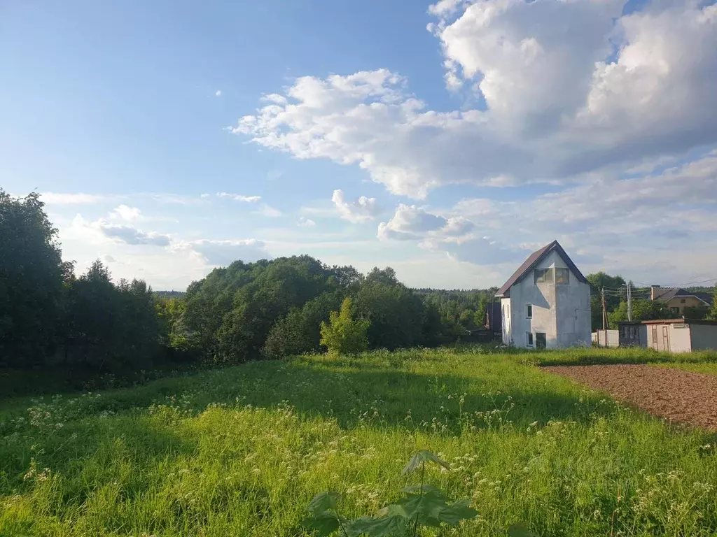Участок в Московская область, Наро-Фоминский городской округ, д. ... - Фото 1