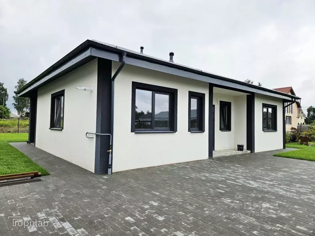 Дом в Калининградская область, Гурьевский муниципальный округ, пос. ... - Фото 1