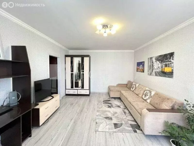 1-комнатная квартира: Новоалтайск, Высоковольтная улица, 8 (39.3 м) - Фото 0