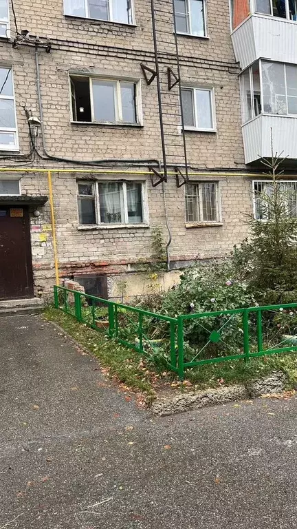 Комната 10 м в 5-к., 1/4 эт. - Фото 0