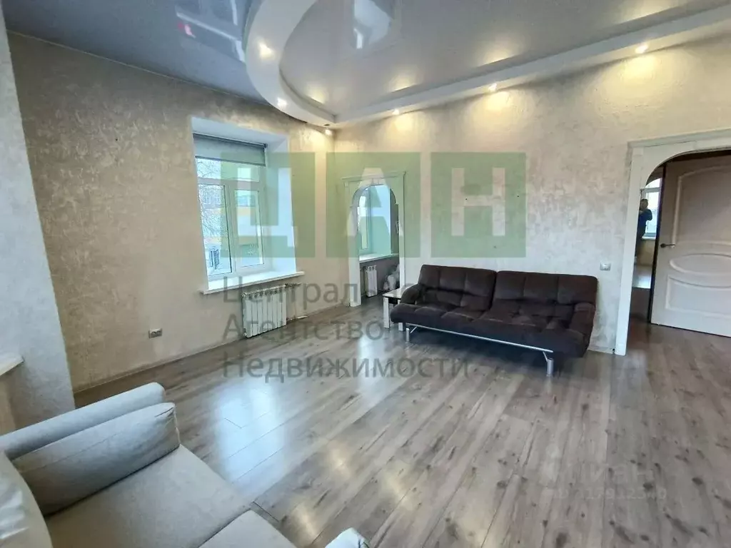 3-к кв. Санкт-Петербург Константиновский просп., 20а (69.6 м) - Фото 0