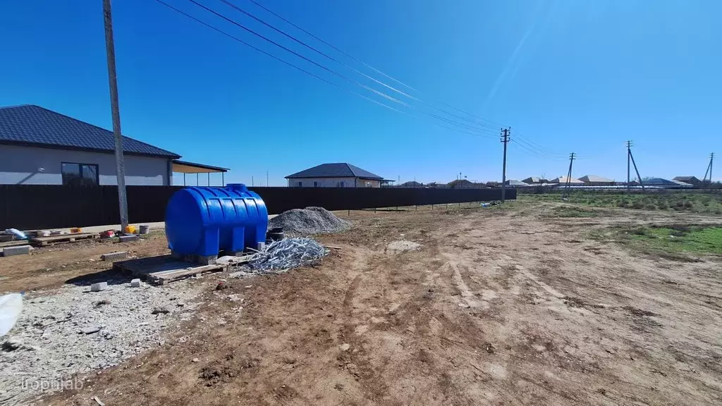 Участок в Астраханская область, Приволжский район, с. Фунтово-1 ул. ... - Фото 1