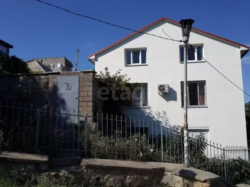 Дом в Севастополь ул. Слепнева, 5 (263 м) - Фото 1