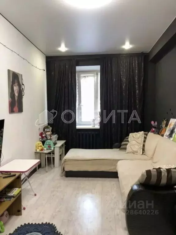 2-к кв. Тюменская область, Тюмень ул. Жуковского, 84к1 (53.8 м) - Фото 0